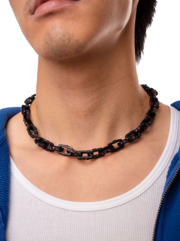 Model is wearing size 20"