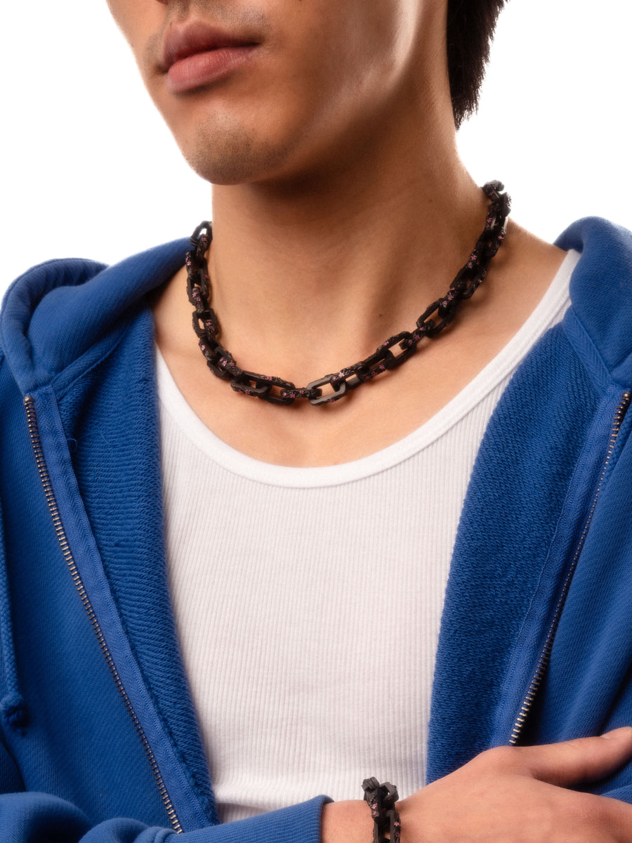 Model is wearing size 20"