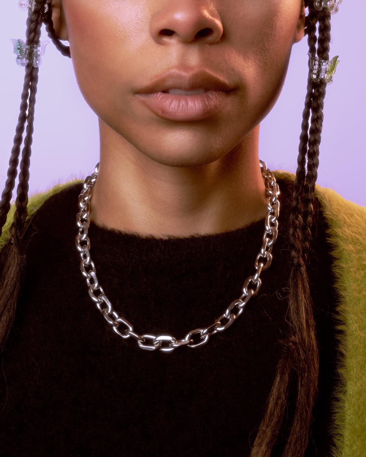 Model is wearing size 18"