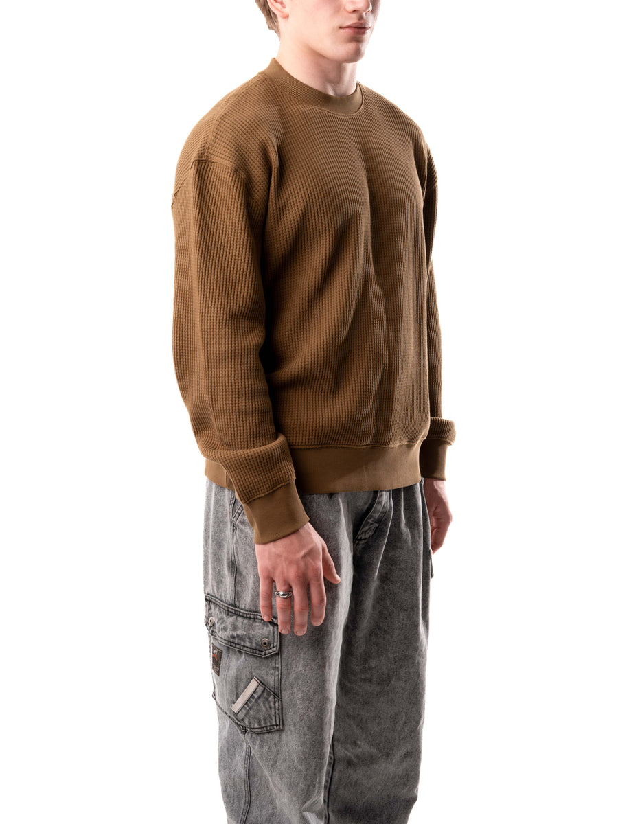 Model wears a Size 10